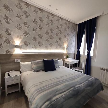 Hostal Alfaro Madrid Eksteriør bilde