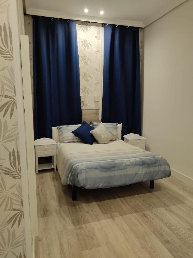 Hostal Alfaro Madrid Eksteriør bilde