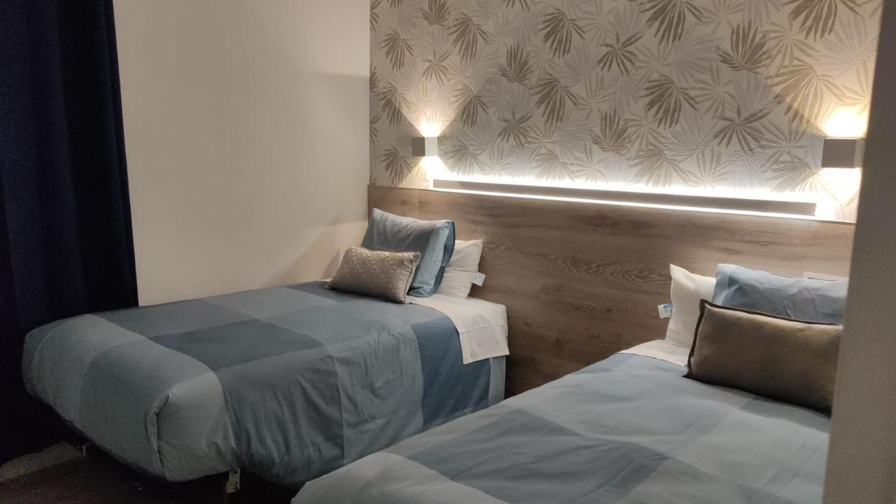 Hostal Alfaro Madrid Eksteriør bilde