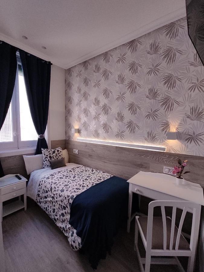 Hostal Alfaro Madrid Eksteriør bilde