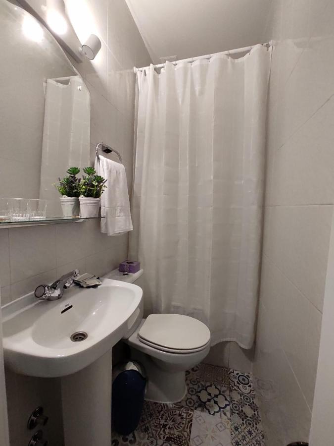 Hostal Alfaro Madrid Eksteriør bilde