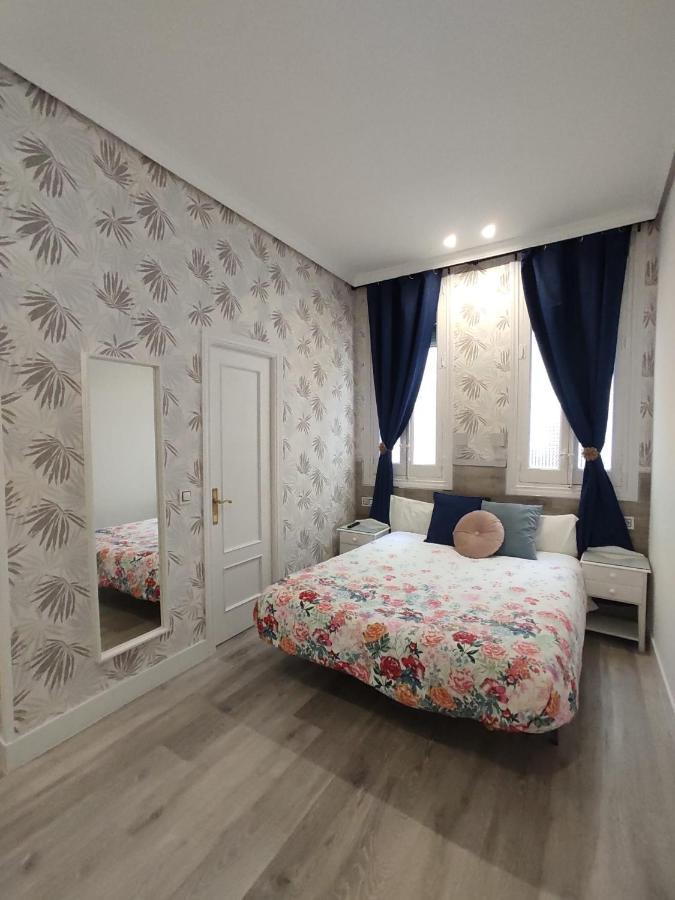 Hostal Alfaro Madrid Eksteriør bilde